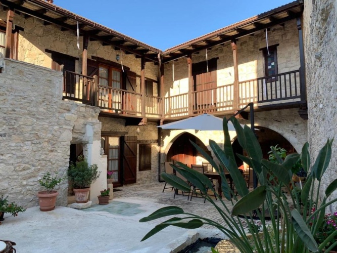 3 Bedrooms Cottage