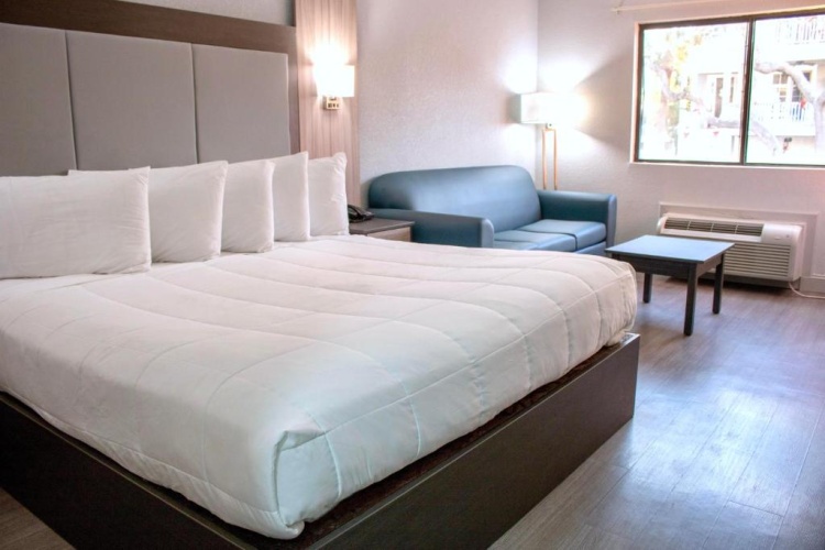 Standard room