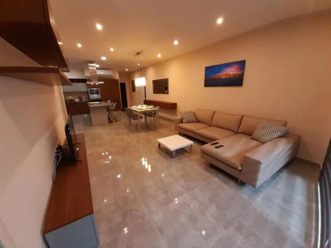 Ocean Blue Apt4 luxurious, modern Apt at Zonqor Pt