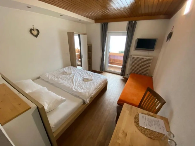 Standard Triple room with balcony