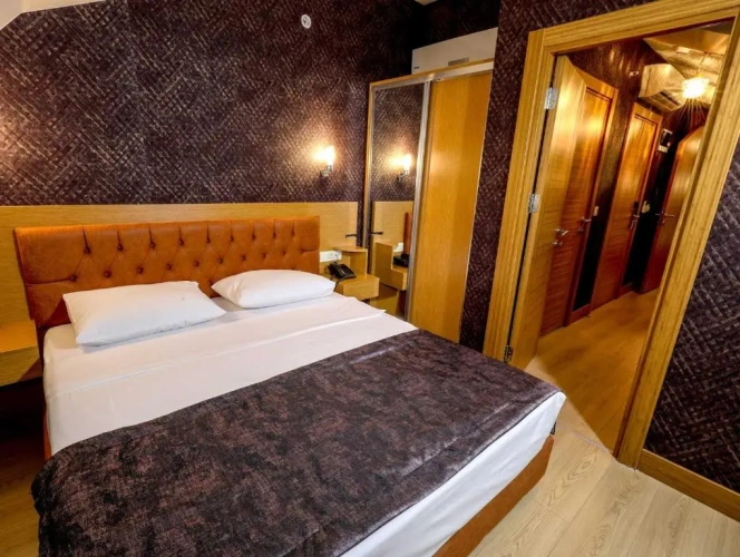 Quadruple Suite