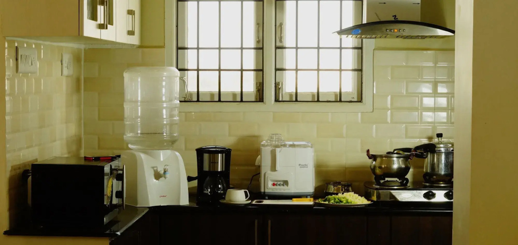 Eben Service Apartment