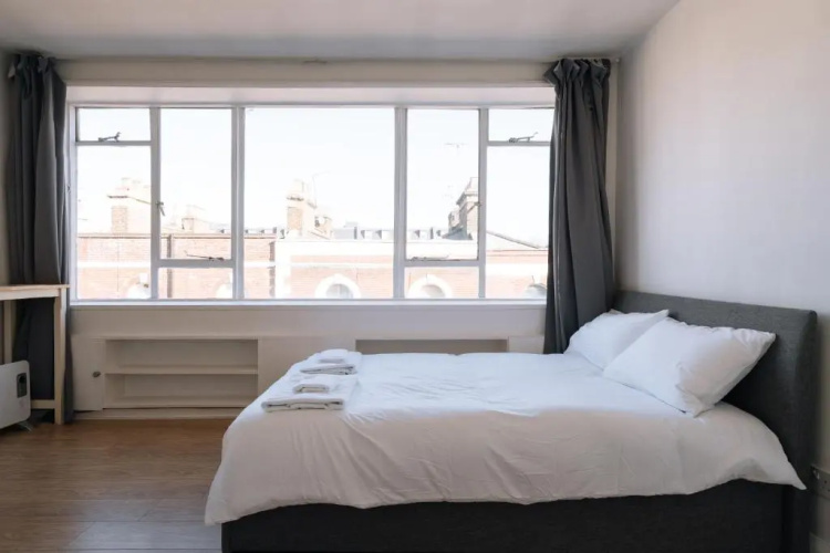 Modern Studio Flat. Central London. Zone 1.