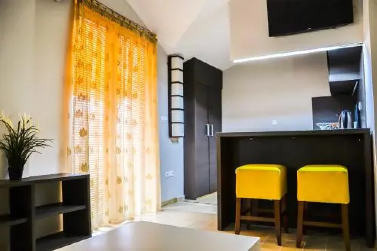 Di Angolo Apartments