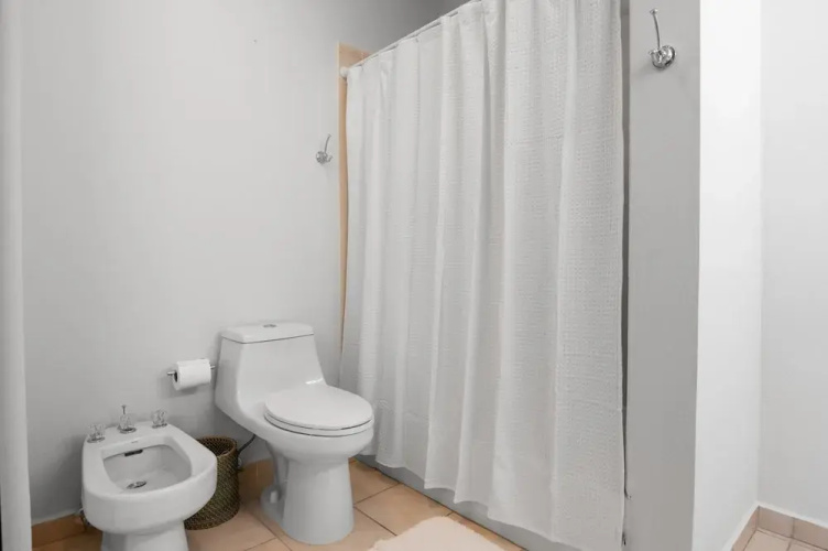 Beachfront Paradise 2BR Crescent Beach Seaside