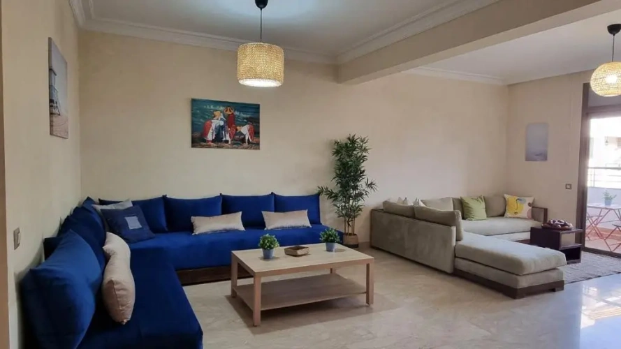 3 Bedrooms Apartment