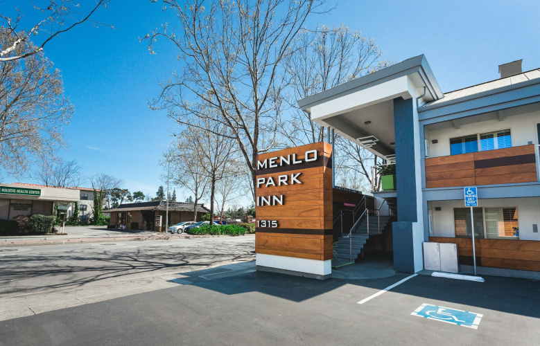 Menlo Park Inn