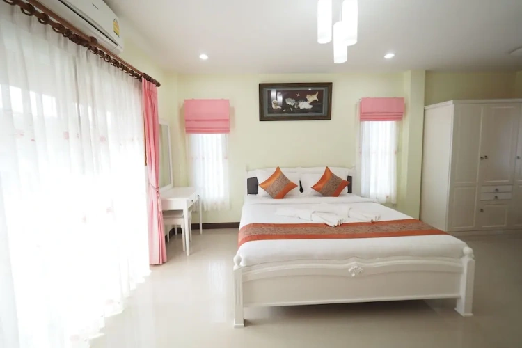 3 Bedrooms Villa