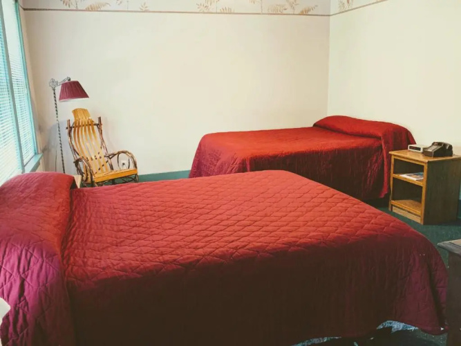 Gordon Beach Inn