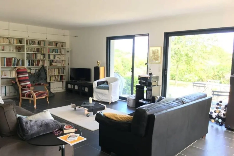3 Bedrooms Cottage