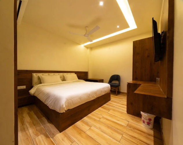 Hotel Aishwarya and Restaurant
