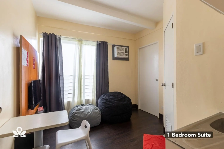 1 Bedroom Suite