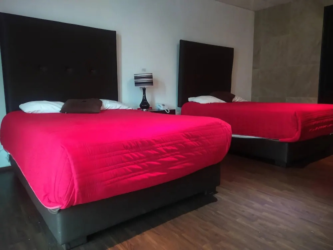 Hotel Reco Inn