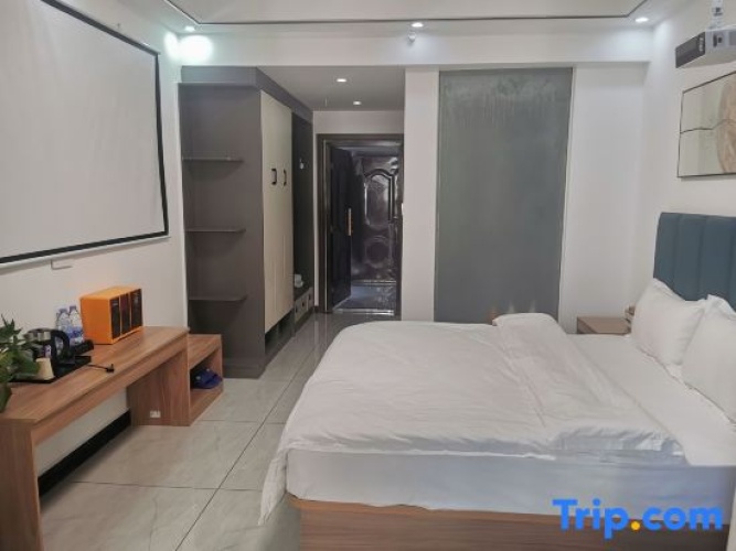 Premier room
