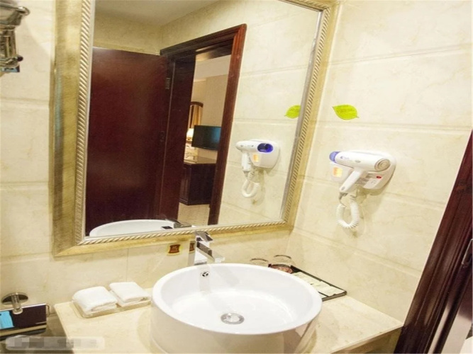 Vienna Hotel Lufeng Peopole Road