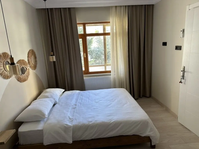 Economy room