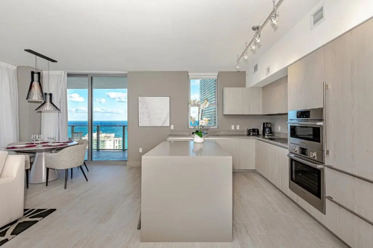 5 Infinity Pool Front Ocean View: Brand New 2BR