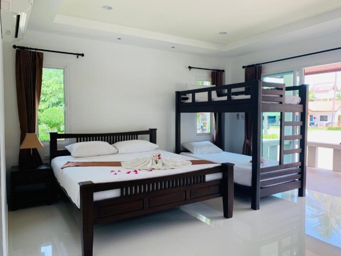 Deluxe Family Suite