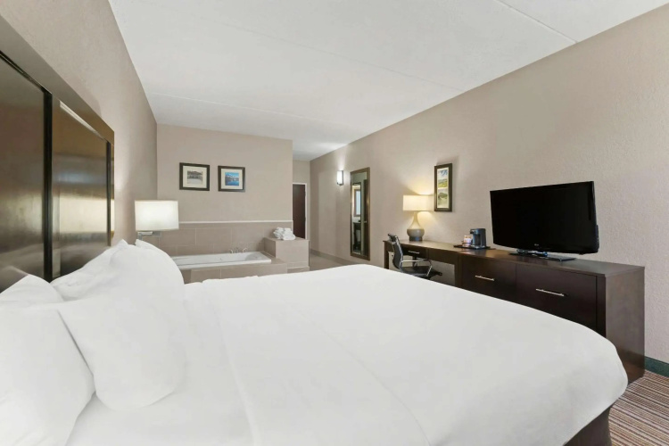 Comfort Inn Lehigh Valley West - Allentown