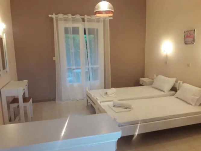 2 Bedrooms Apartment