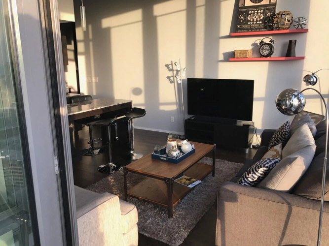 Applewood Suites - 2 BDRM King W
