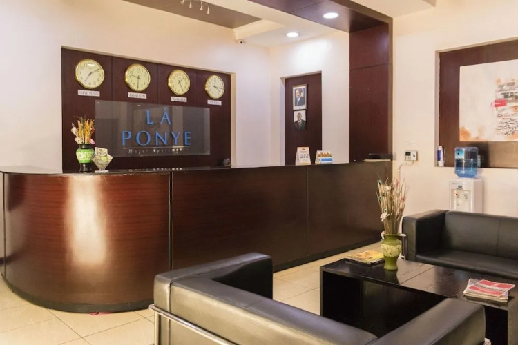 Là Ponye Hotel Apartment