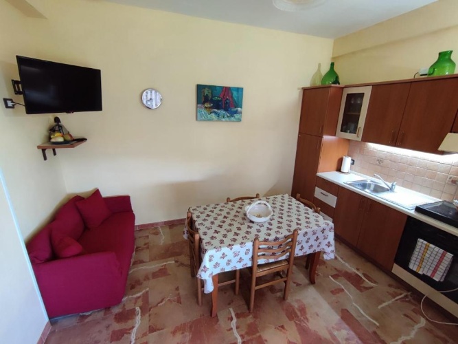 3 Bedrooms Apartment