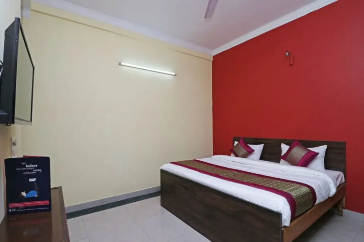 Vashu Residency By OYO Rooms