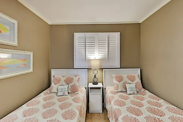 Mbre331a 2 Bedroom Condo
