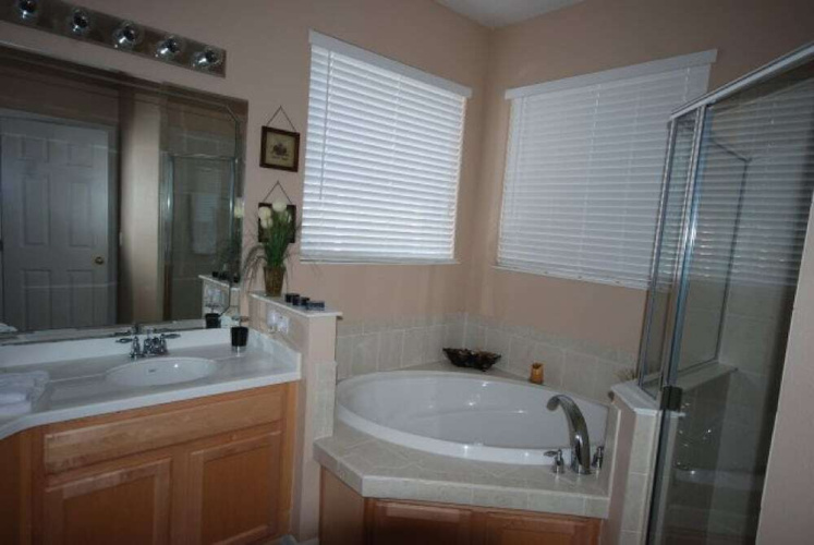 4 BR Private Pool Home on Golf Course - NPM 8839
