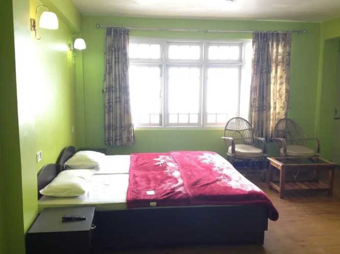 OYO 4305 Yang's Inn