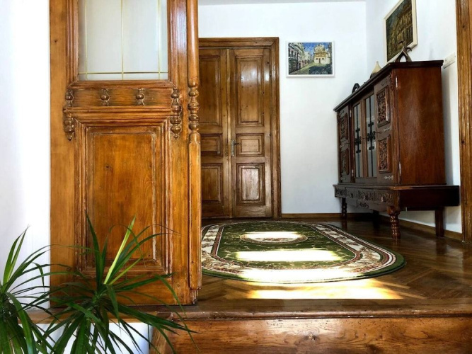 Unique Old Town Home 2min to Beach & Harbour