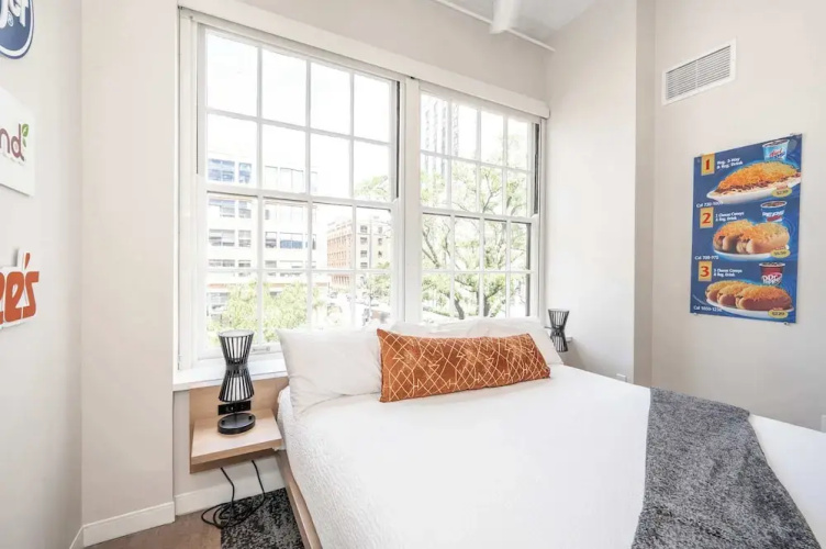 The 333 Suites 203 - Stay for 6