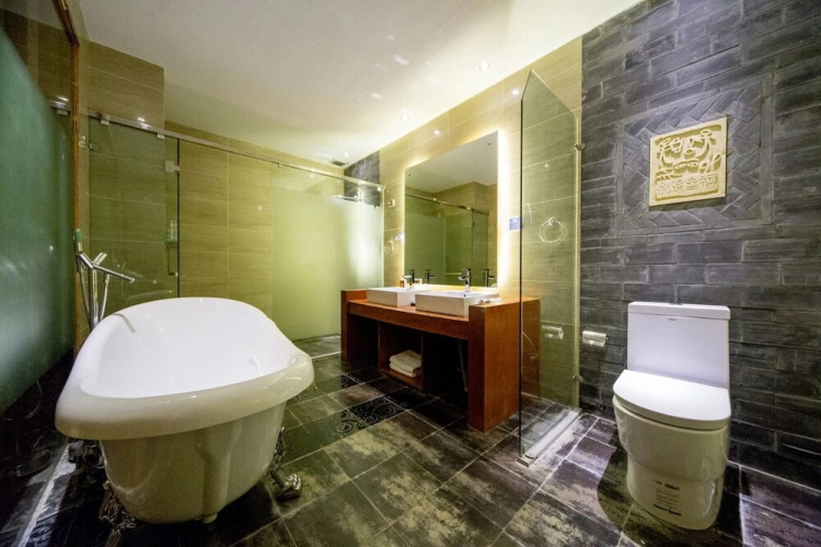 Lijiang Bairui Vacation Hotel