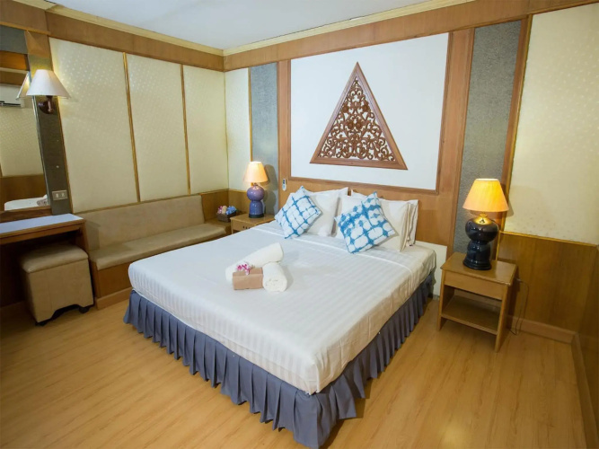 Phrae Nakara Hotel