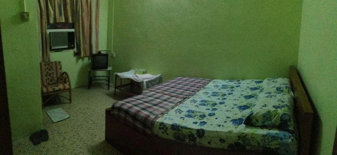 Paradise Hotel
