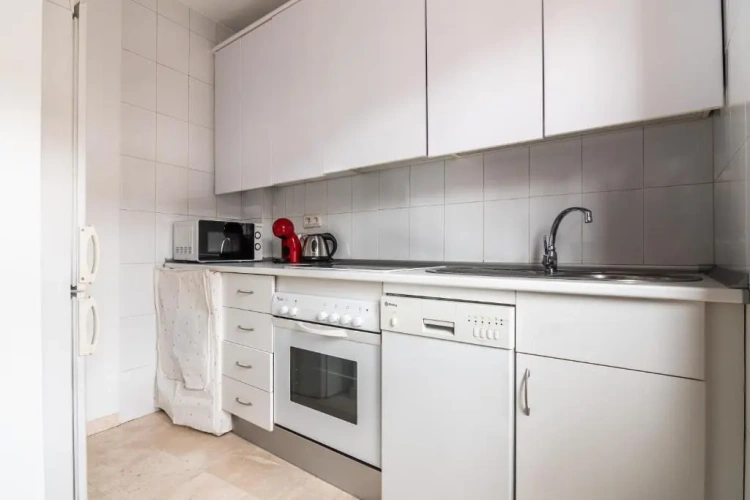 2 Bedrooms Apartment