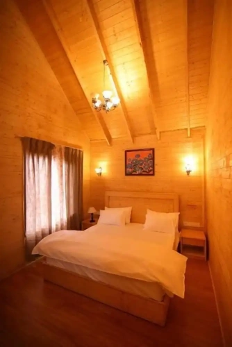Deluxe Quadruple room with mountain view