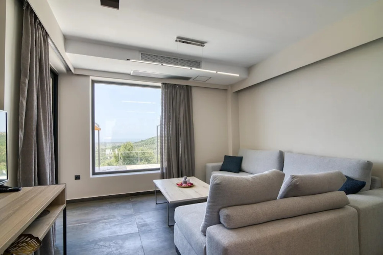 Serenity Suites Sea View 3