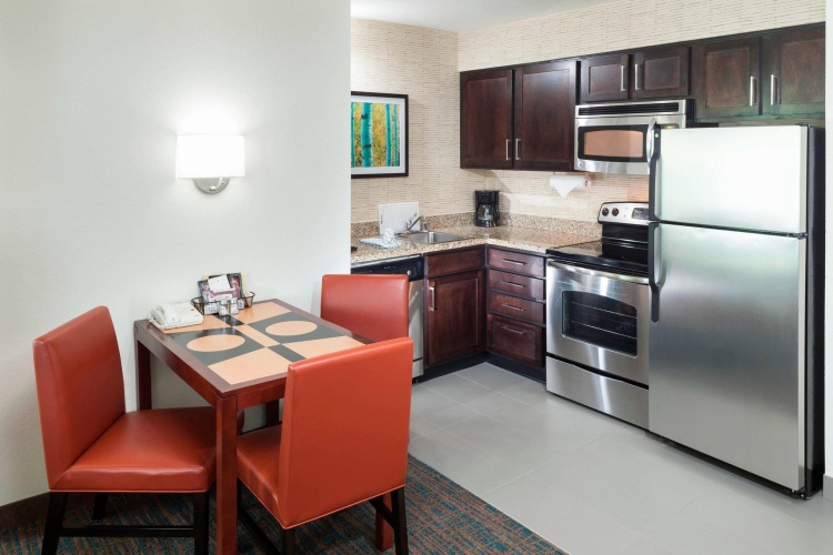 2 Bedrooms Suite