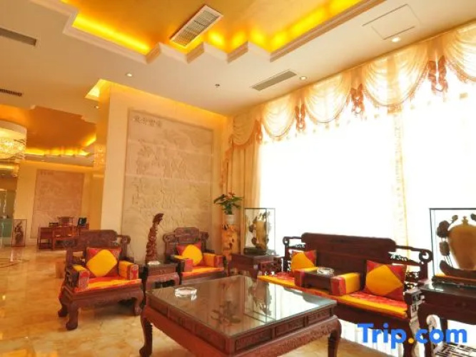 Fortune Hotel Mangshi