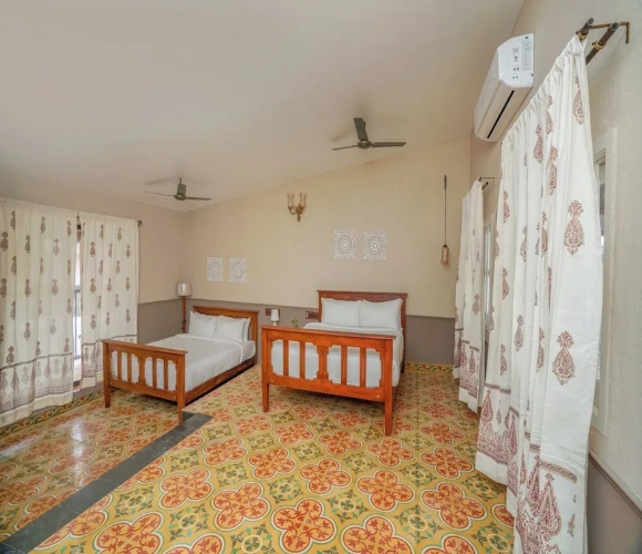 Standard Quadruple Family room