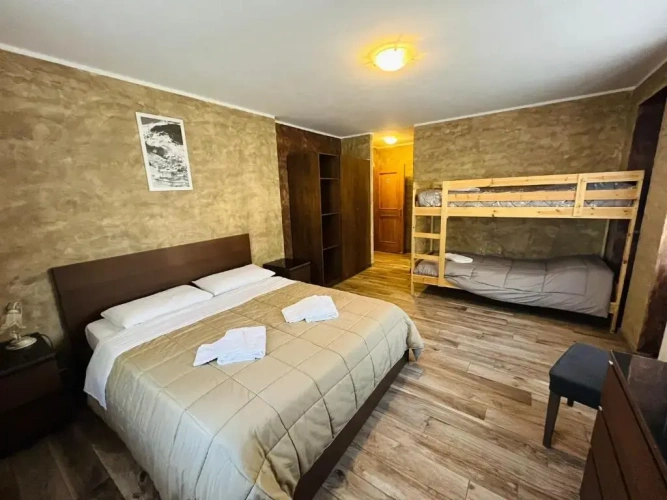 Standard Quadruple room