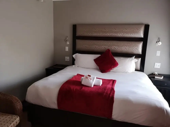 Lilitha Guest Lodge & Conferencing