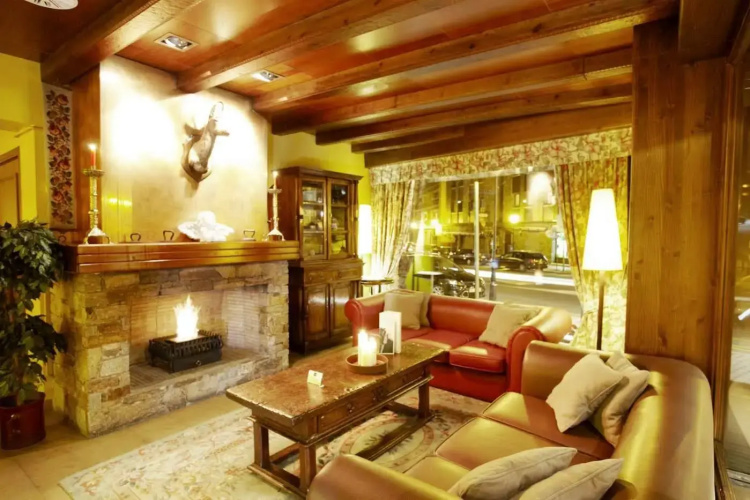 Ski Plaza Hotel & Wellness