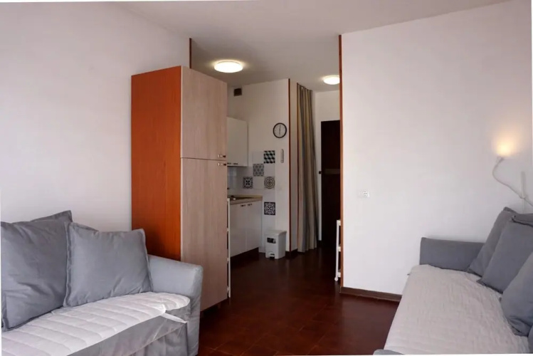 Bright Studio For 4 People With Swimming Pool