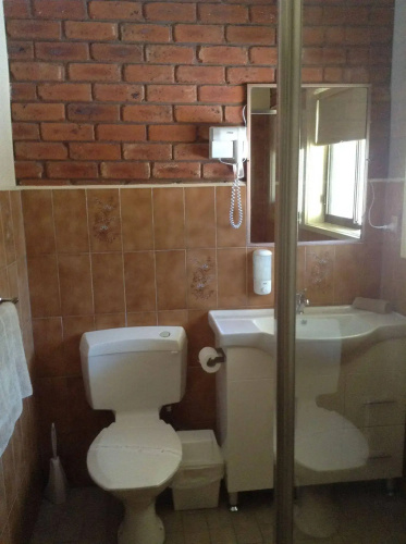 Melton Motor Inn & Apartments