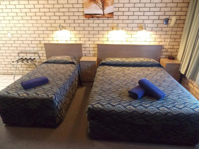 Cowra Crest Motel