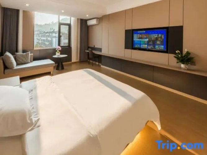 Standard Double room with view