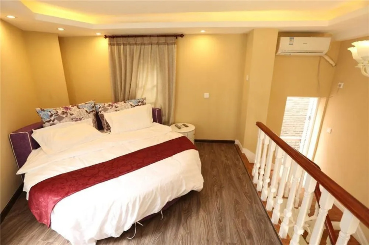 Delinyuan Hotel